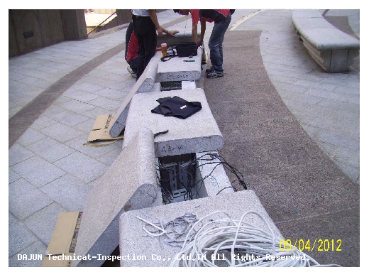 果然專業~~還知道要保護好大理石塊~~給妳們一個讚~