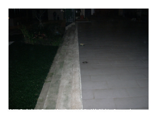 社區來電告知~~中庭地底燈的線路掛點了~~某一家BIG~BIG~超大型機電說要改配明線或地板要挖開查修！有那麼誇張嗎？ㄟ~~懷疑中~~