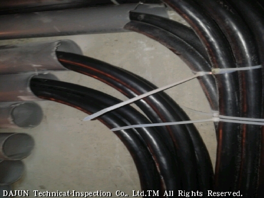 真不是蓋的~不但使用CABLE還使用配電管保護電路。給你一個讚