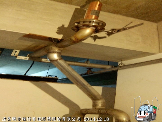 考慮了、水垂、磨擦損耗等，使用45度和彎技巧性的使用配管另件，優喔！